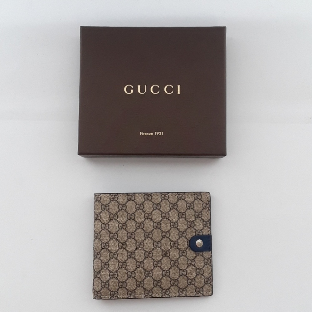 New in Box 100% Authentic GUCCI wallet 231951